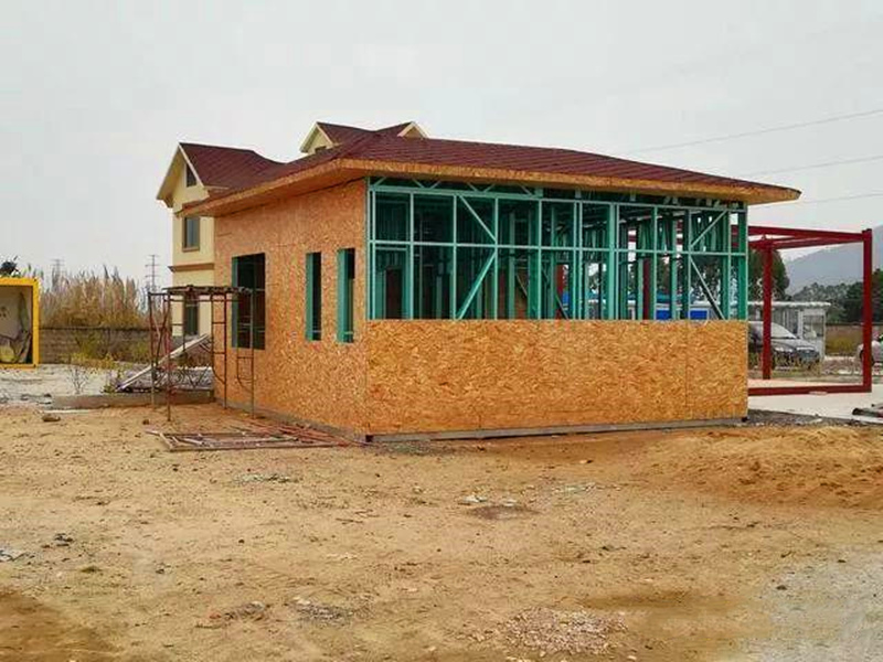 做好墙体防水处理的一层轻钢别墅 做好墙体防水处理的一层轻钢别墅