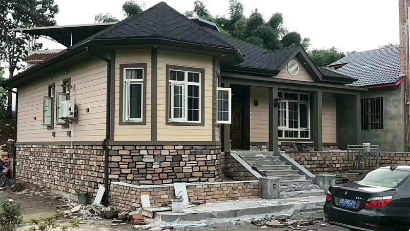 绿意盎然，乡村别墅：拥抱大自然，品味悠闲与舒适的乡村时光