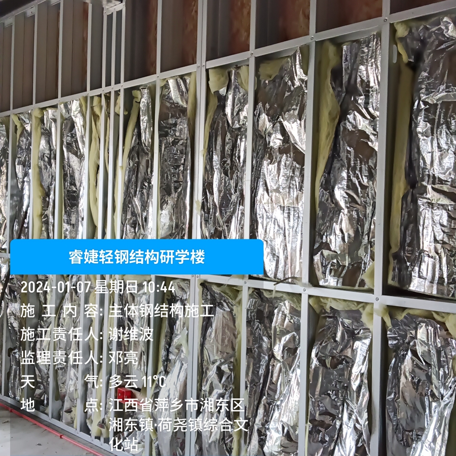 轻钢别墅空心墙体好还是灌浆墙体好？