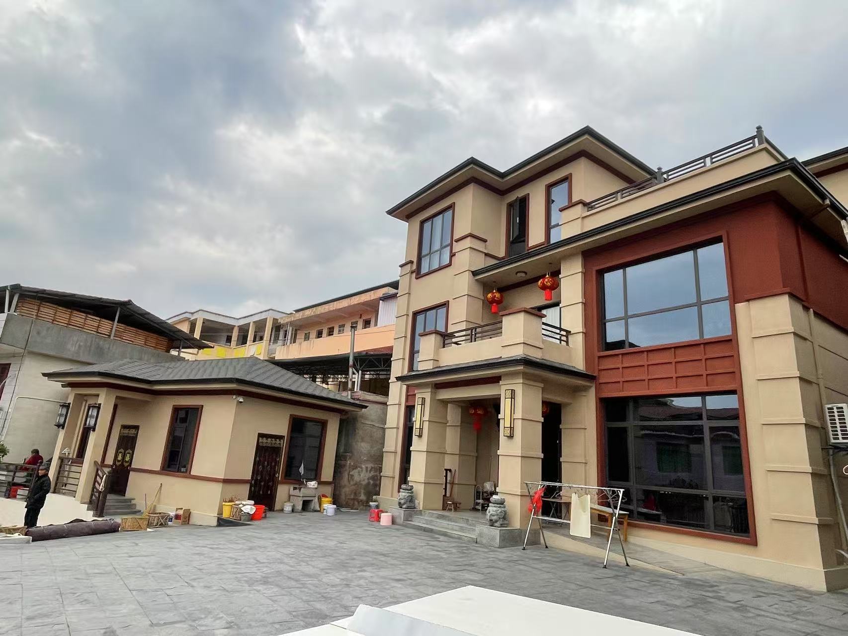 轻钢别墅如何抵御12级飓风？揭秘背后的抗风密码