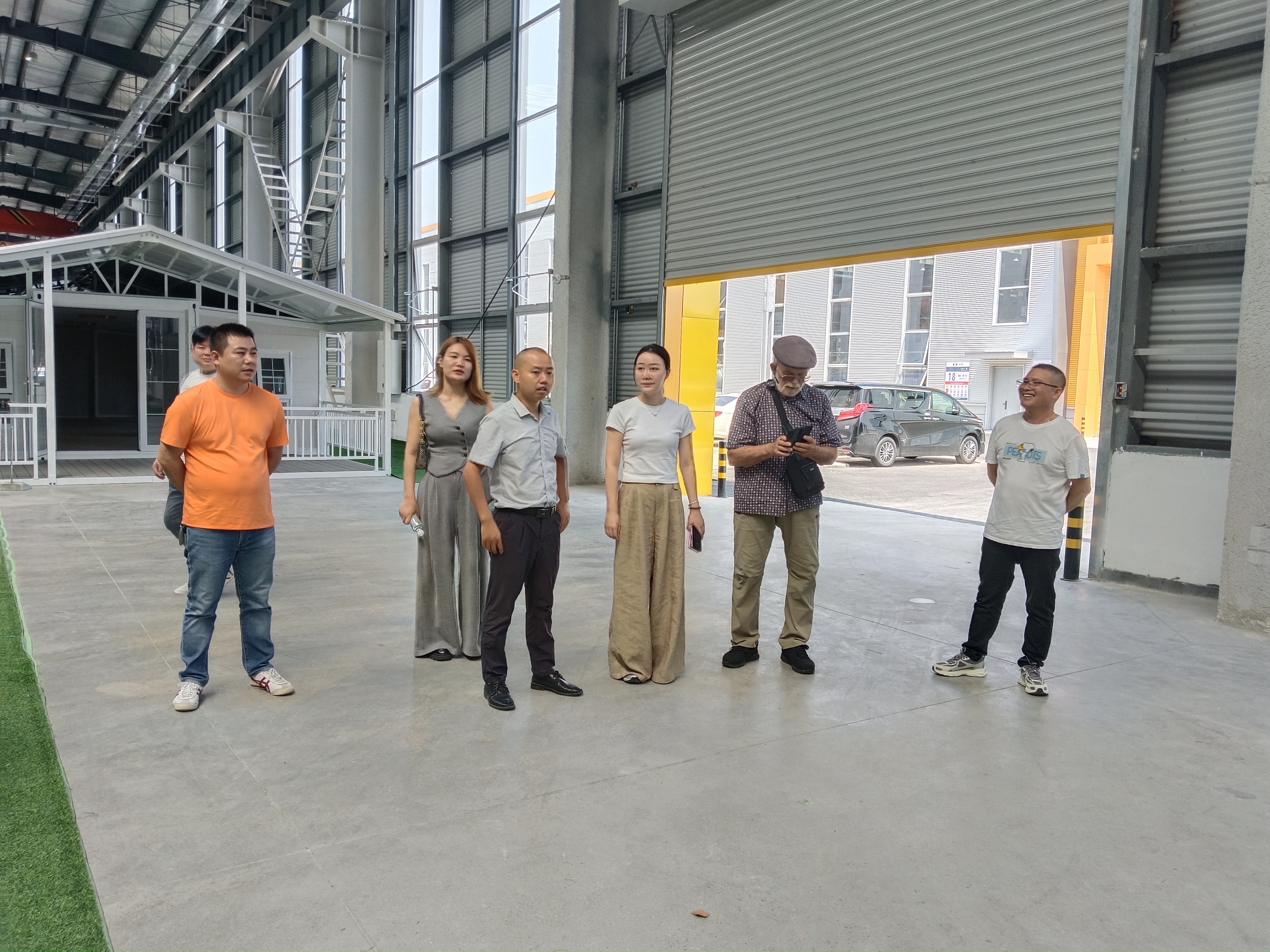 美国纽约州客商考察睿婕轻钢别墅萍乡工厂 共拓北美高端装配式住宅市场